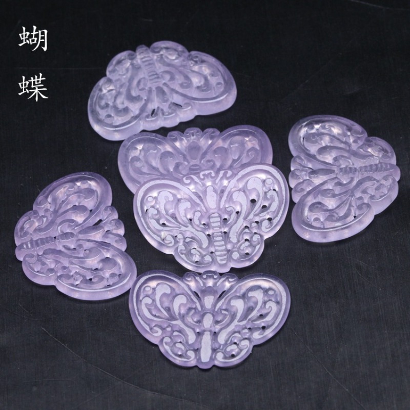 Beading - 2 PC หยกสีม่วงธรรมชาติ Hollow OUT ลูกปัดจี้ผีเสื้อ