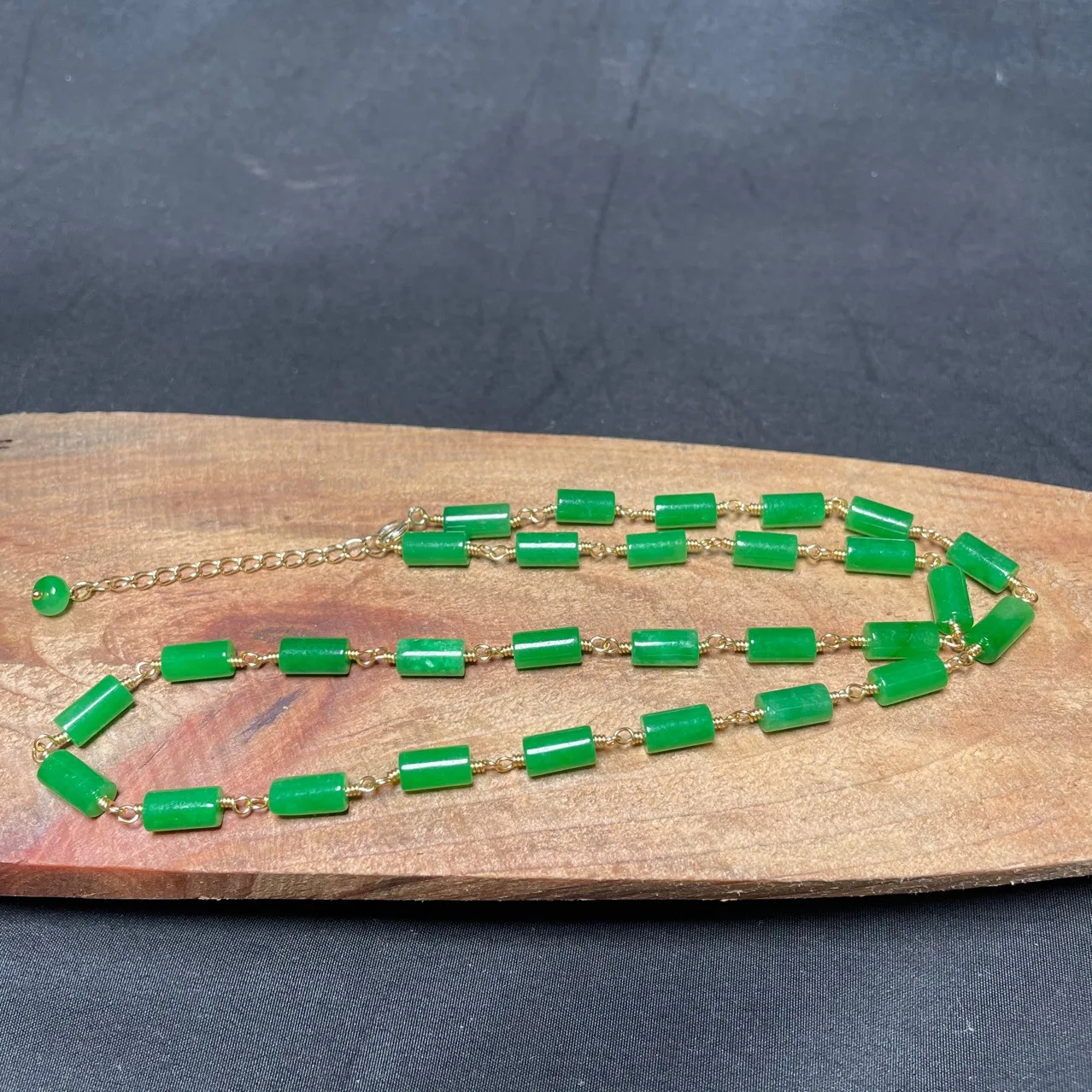 สร้อยคอหยกเขียวประดับลูกปัดสไต - Beading บทวิจารณ์และราคา